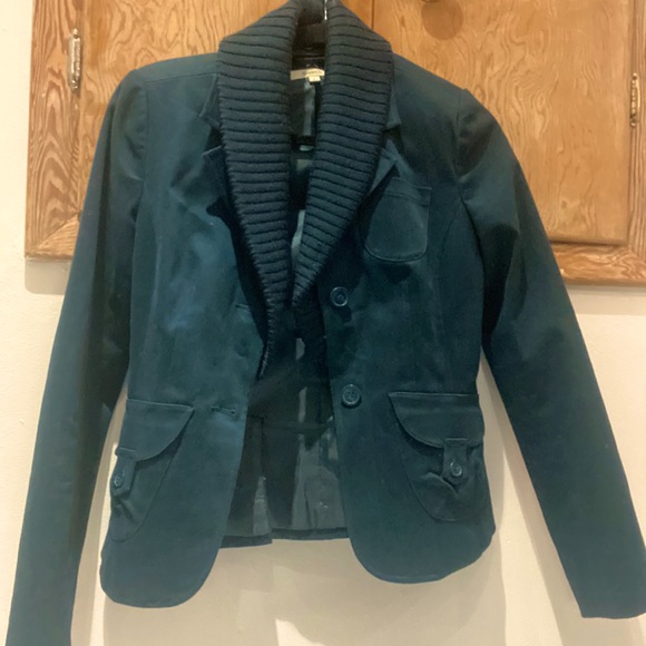 Four Bomber/Blazers in a CHIC BUNDLE - Picture 6 of 7